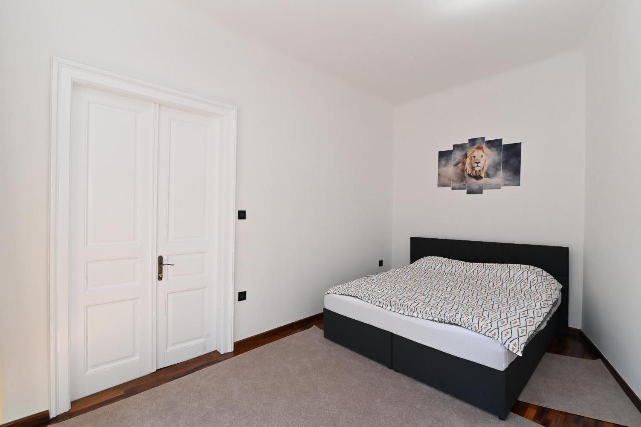 Tyson Apartman Rijeka Apartment ภายนอก รูปภาพ