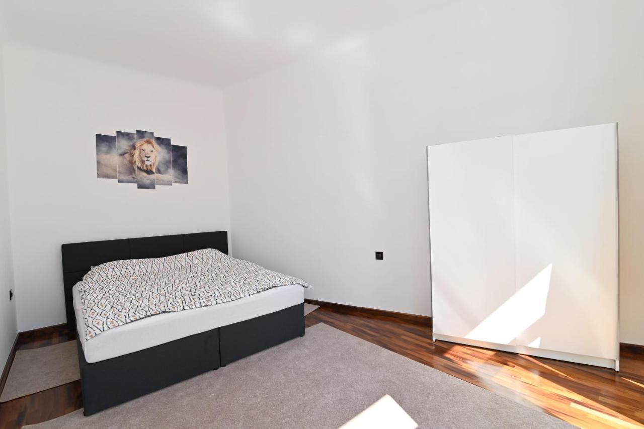 Tyson Apartman Rijeka Apartment ภายนอก รูปภาพ